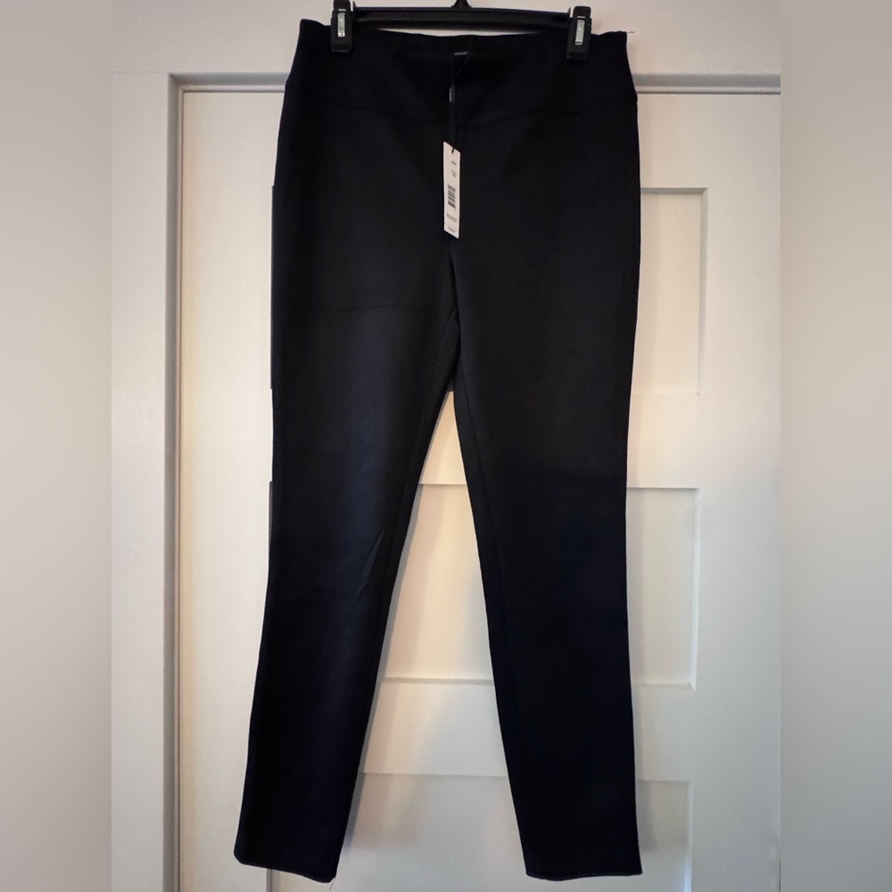 Tahari Elegant Black Suede Texture Trousers